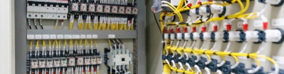 Criteria While Choosing Best Electronic Enclosure Boxes for Your Use